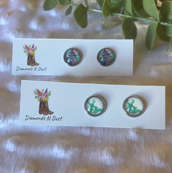 *NEW* 12mm Christmas Glass Studs (2style options)