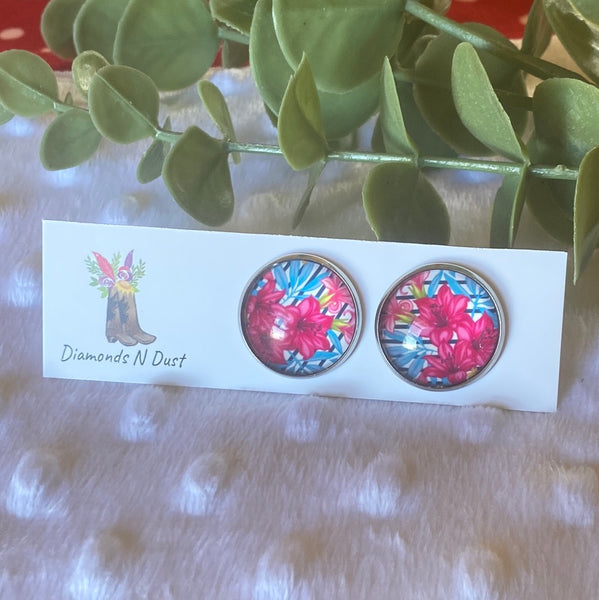 *NEW* 20mm Floral Glass Studs