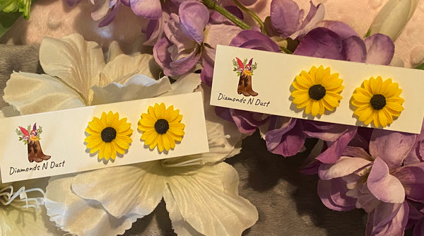 22mm Sunflower Stud Earrings