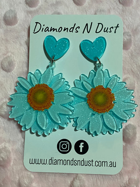 Daisy Flower dangle earrings (blue)