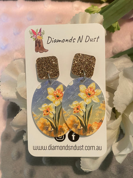 Oval Flower Dangle Earrings