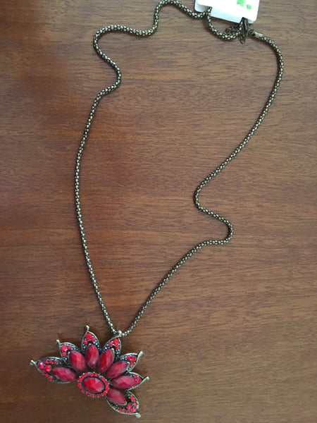 Flower Necklace (2 colours)